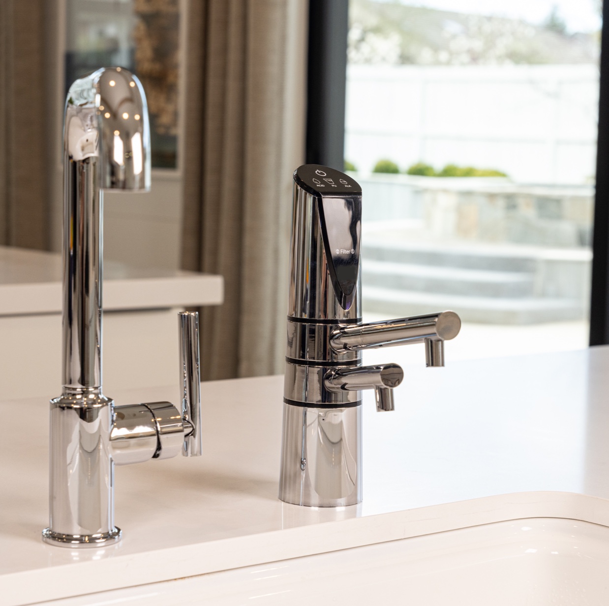 Delphi H2 Undersink Water Ionizer